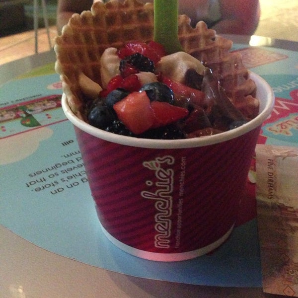 8/15/2014にAbdulazizがMenchie&#39;sで撮った写真