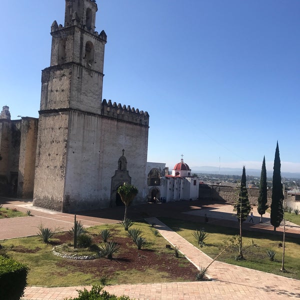 Photo taken at Ex-convento Franciscano de Tecamachalco by Jorge E. on 9/22/2019