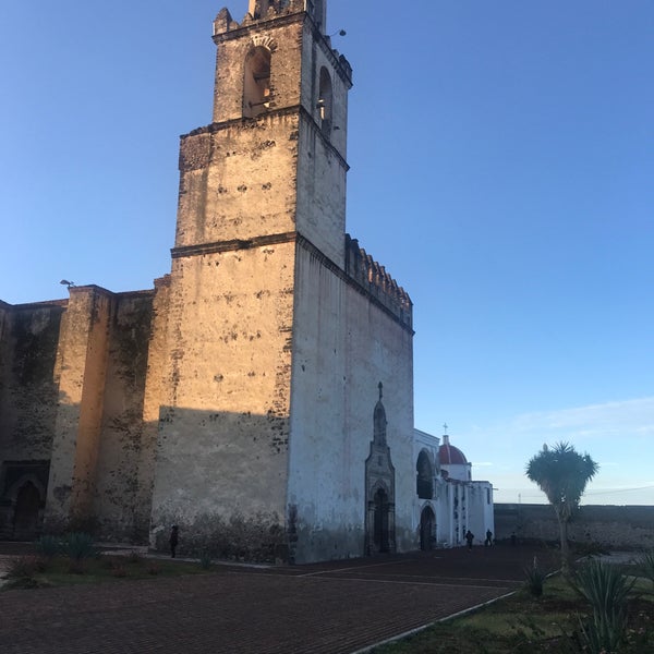 Photo taken at Ex-convento Franciscano de Tecamachalco by Jorge E. on 9/19/2019