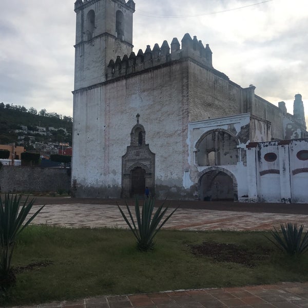Photo taken at Ex-convento Franciscano de Tecamachalco by Jorge E. on 10/1/2019