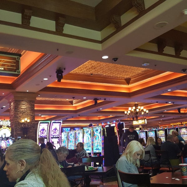 2/3/2018 tarihinde Cody F.ziyaretçi tarafından Thunder Valley Casino Resort'de çekilen fotoğraf