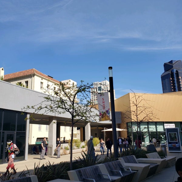 รูปภาพถ่ายที่ Downtown Commons โดย Cody F. เมื่อ 3/20/2022