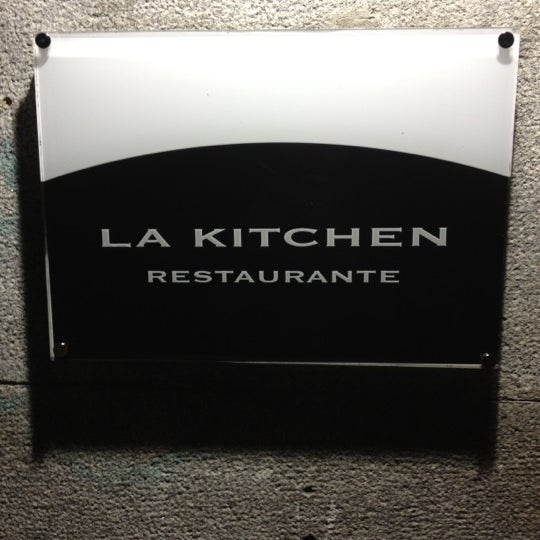 Das Foto wurde bei La kitchen von Michel K. am 11/2/2012 aufgenommen