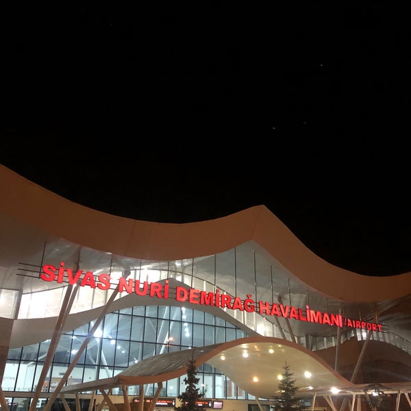 Foto scattata a Sivas Nuri Demirağ Havalimanı (VAS) da Ümit Taylan F. il 10/23/2022