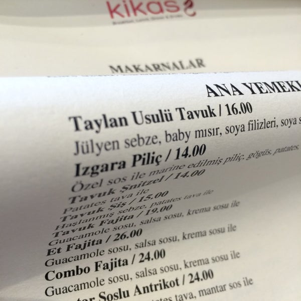 Foto diambil di Kikas Restaurant Bar oleh Ümit Taylan F. pada 5/13/2014