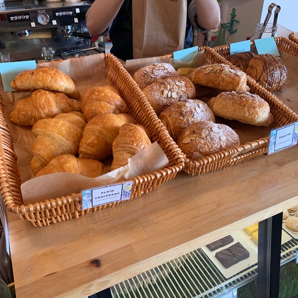 4/19/2019 tarihinde Josh H.ziyaretçi tarafından WildFlour Cafe &amp; Bakery'de çekilen fotoğraf
