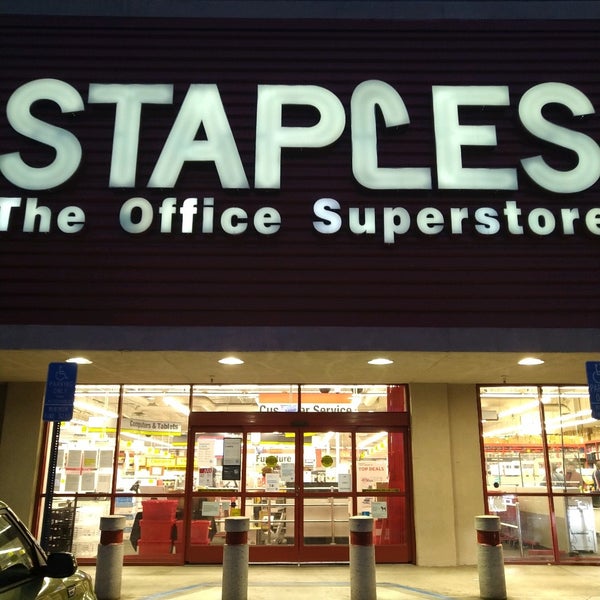 STAPLES - 25 Photos & 17 Reviews - 3650 Long Beach Rd, Oceanside, New York  - Shipping Centers - Phone Number - Yelp
