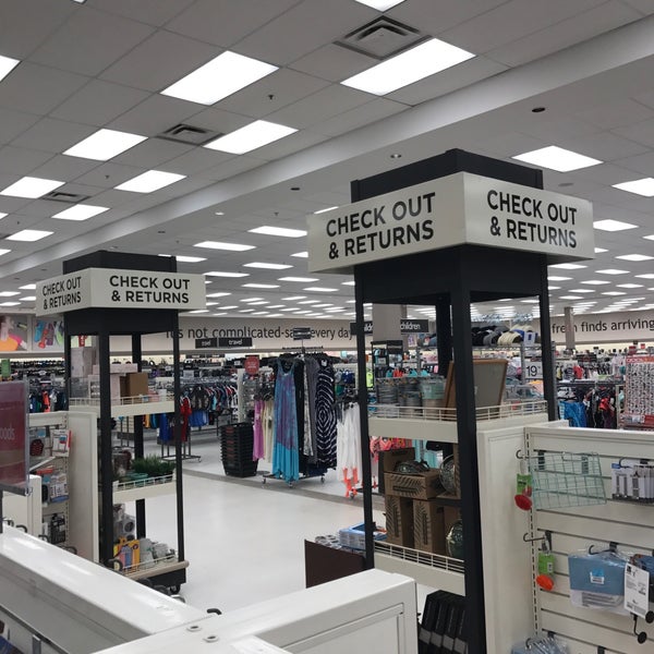 Winners Mayfield Common Gran tienda en West Edmonton