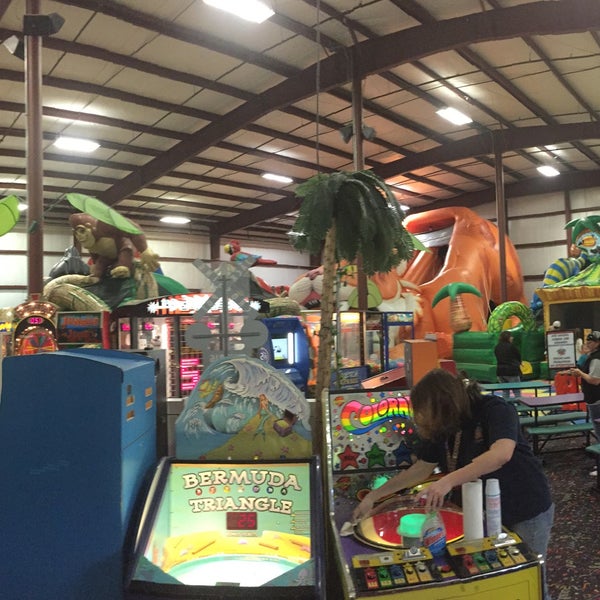 1/25/2015에 Jeremy W.님이 Jungle Joe&#39;s Family Fun Center에서 찍은 사진