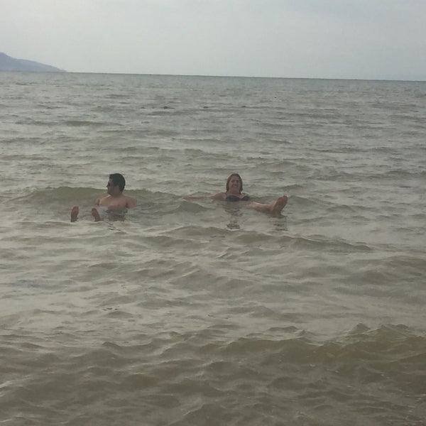 Das Foto wurde bei Ramada Resort by Wyndham Dead Sea von Maristela C. am 10/28/2015 aufgenommen