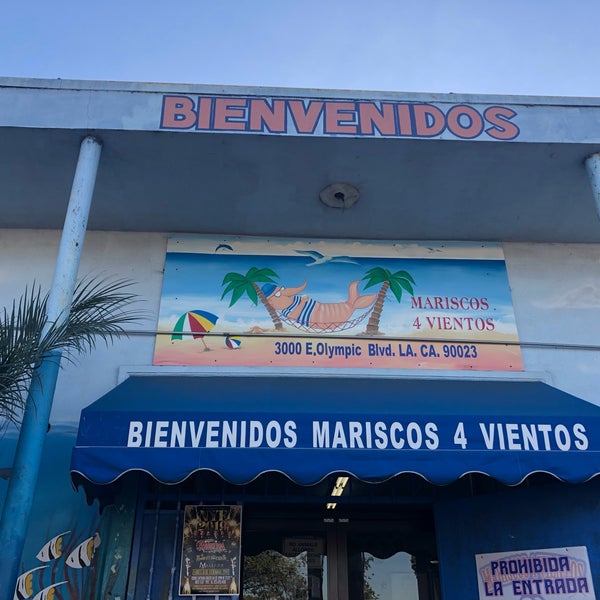 Photo taken at Mariscos 4 Vientos Taco Truck by Jing Jing L. on 12/29/2018
