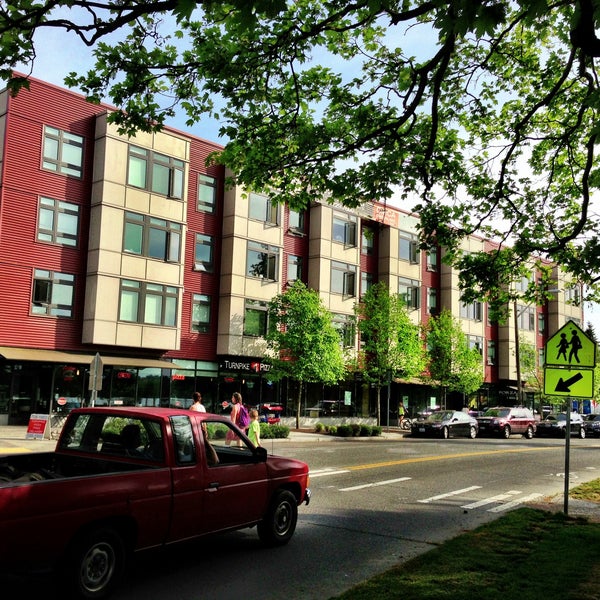Circa Greenlake Apartments Structure in Seattle