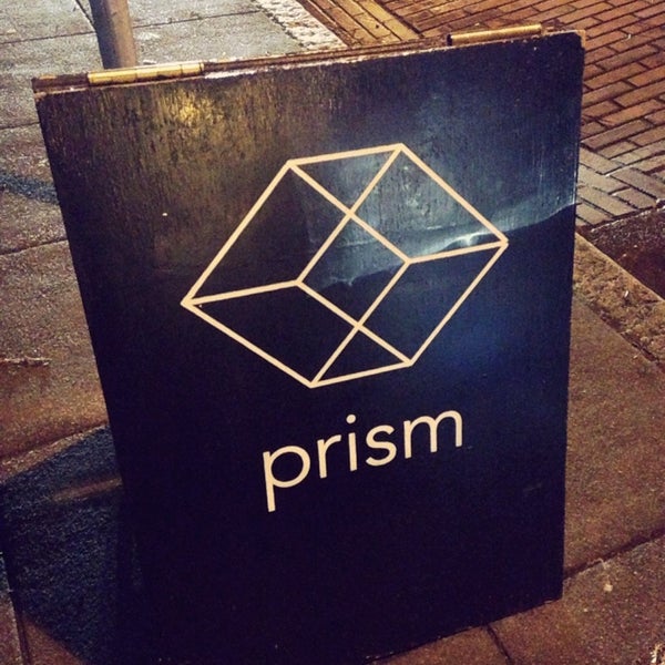 12/14/2013 tarihinde Kate K.ziyaretçi tarafından Prism'de çekilen fotoğraf