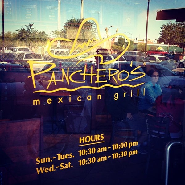 รูปภาพถ่ายที่ Pancheros โดย Jon L. เมื่อ 11/24/2012