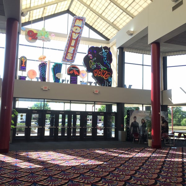 Farmingdale Multiplex Cinemas 34 tips