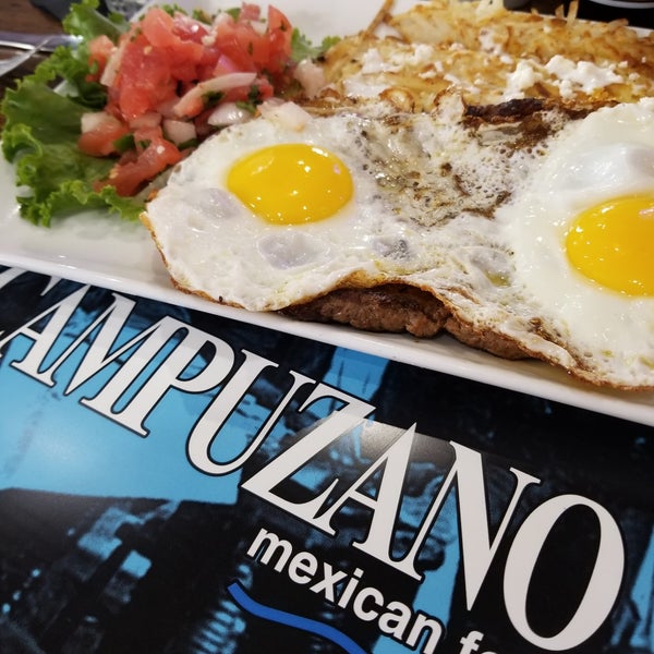 Das Foto wurde bei Campuzano Mexican Food von Nancy W. am 6/17/2018 aufgenommen