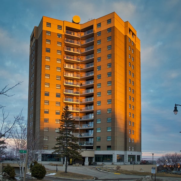 Waverley Park Towers Thunder Bay, ON