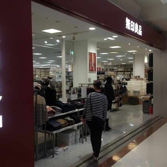 無印良品 成田市 2人の訪問者