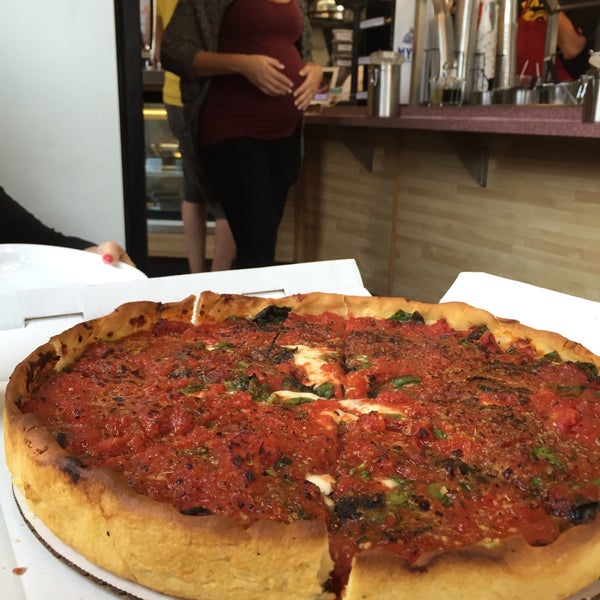 8/30/2015にBruce L.がMy Pie Pizza &amp; Li&#39;l Guys Sandwichesで撮った写真