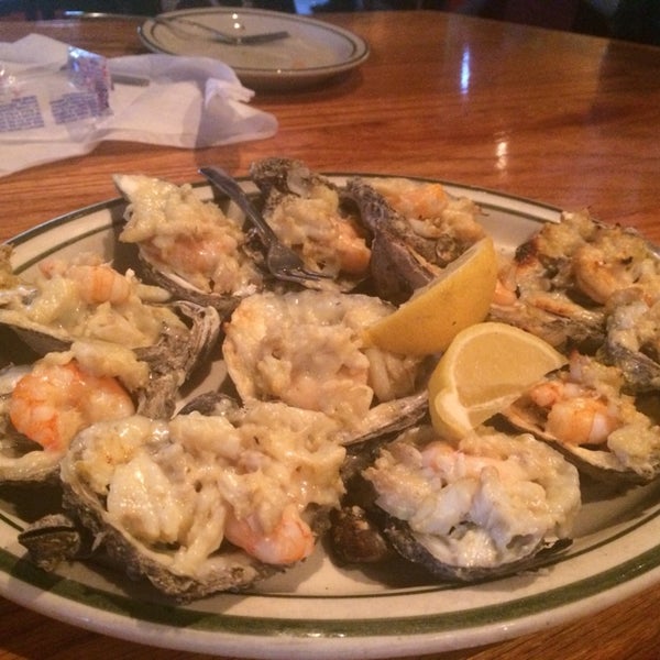 11/17/2013에 Thet C.님이 Floyd&#39;s Cajun Seafood - Pearland에서 찍은 사진