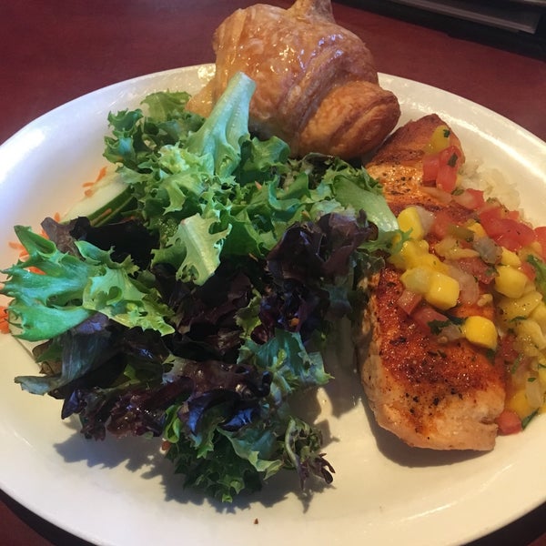 Cheddar's Scratch Kitchen American Restaurant in Clarksville