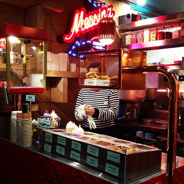 6/1/2015にSweetandyummieがGelato Messina Dessert Barで撮った写真