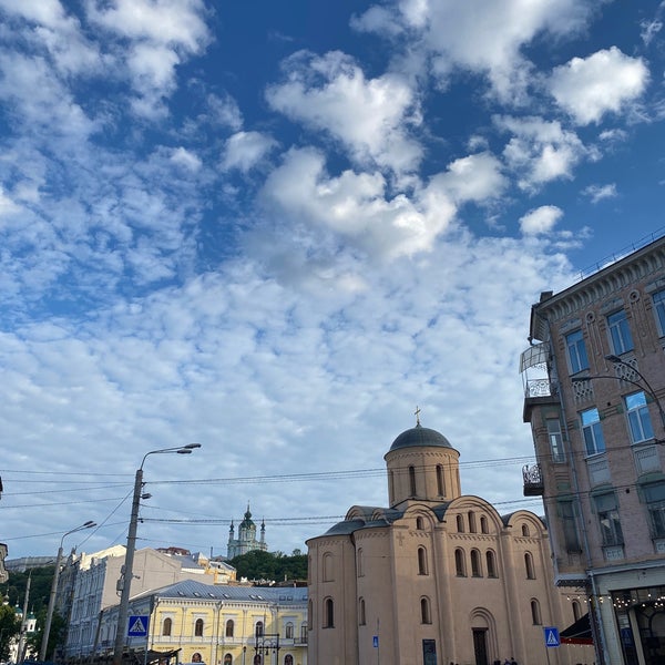 Церковь Богородицы Пирогощи в Киеве