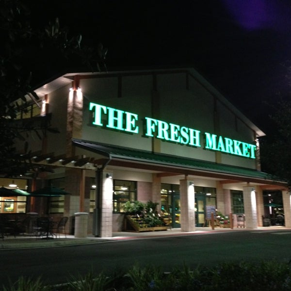 Das Foto wurde bei The Fresh Market von J L. am 1/12/2013 aufgenommen