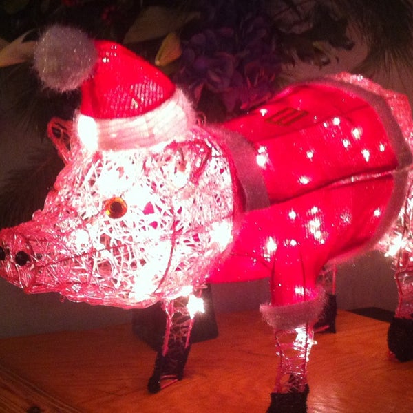 Foto tirada no(a) The Dancing Pig por Domenic V. em 12/22/2012