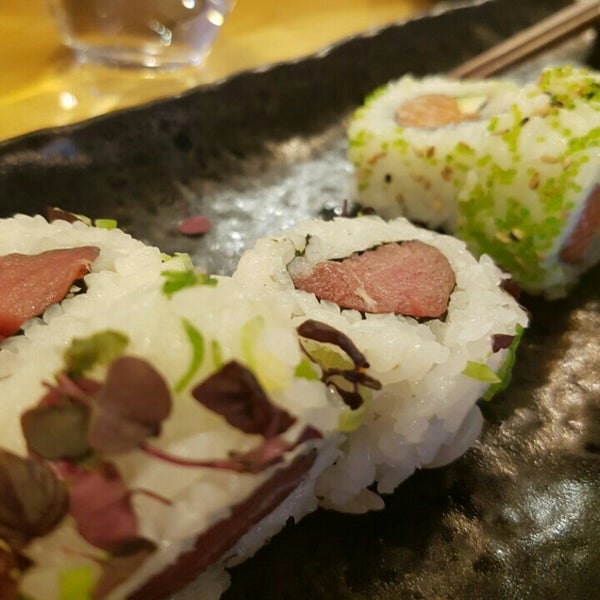 6/18/2016 tarihinde Allan H.ziyaretçi tarafından Umezushi'de çekilen fotoğraf