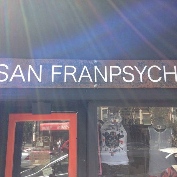 รูปภาพถ่ายที่ San Franpsycho โดย Perry B. เมื่อ 8/10/2014