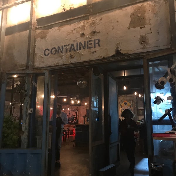 Foto scattata a Container da DJ il 11/9/2018
