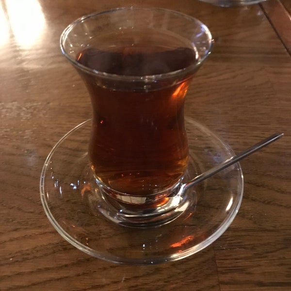Photo taken at Robert&#39;s Coffee by Belkız (Egemen Elektronik Güvenlik) Ç. on 5/15/2017