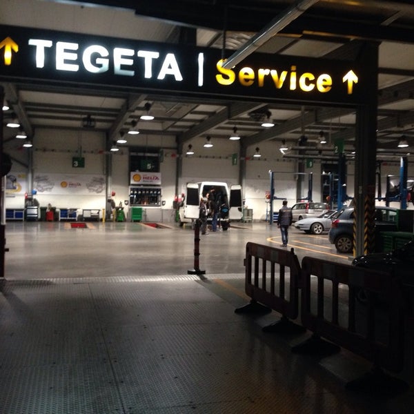 Foto tirada no(a) Tegeta Motors | თეგეტა მოტორსი por Alexander M. em 10/1/2014