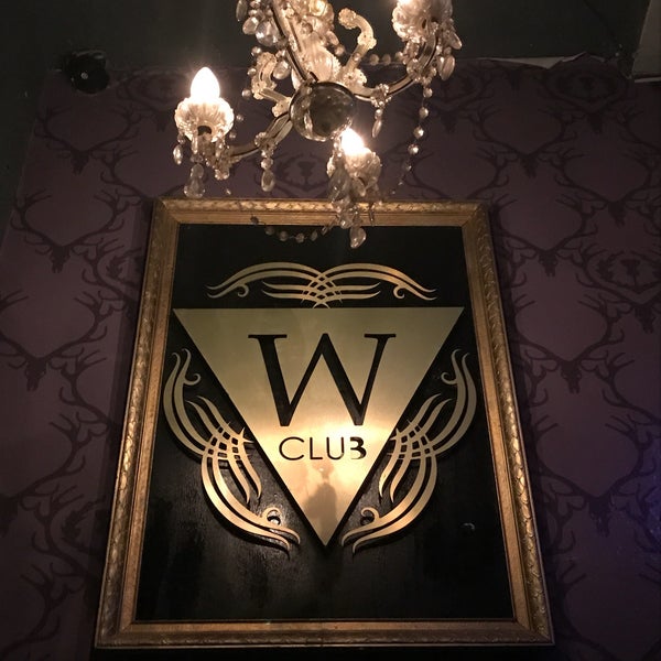 Foto tirada no(a) Whoopees Club por Bere A. em 4/15/2017