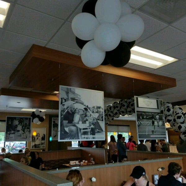 ChickfilA West Omaha 17501 W Center Rd