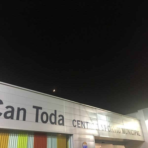 Das Foto wurde bei Club Natació Catalunya - Cem Can Toda von Tomas T. am 10/25/2017 aufgenommen