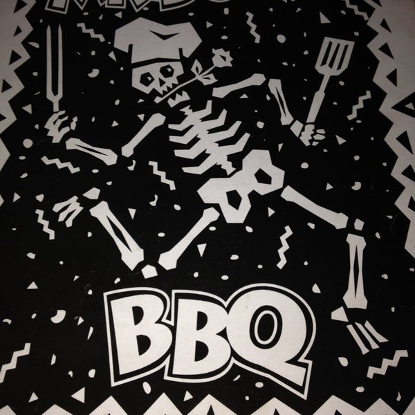 รูปภาพถ่ายที่ Mr. Bones BBQ โดย Josh A. เมื่อ 10/26/2013