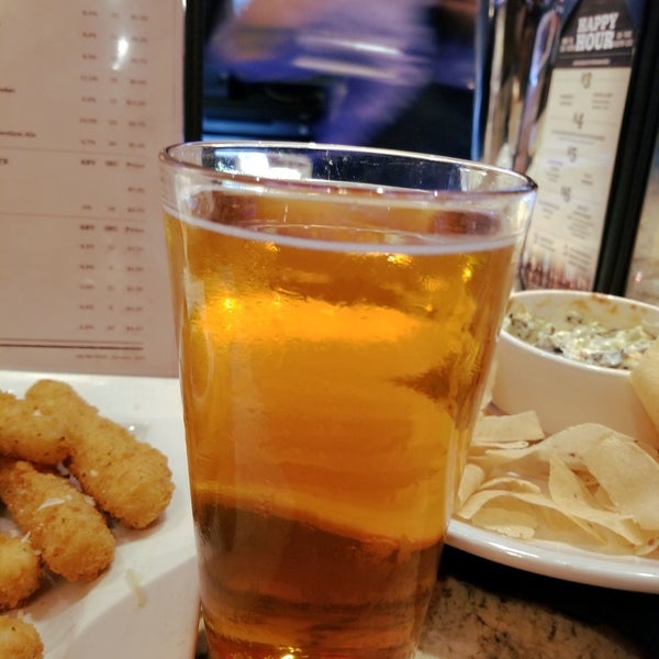 Photo taken at BJ&#39;s Restaurant &amp; Brewhouse by Jeremiah S. on 6/14/2019