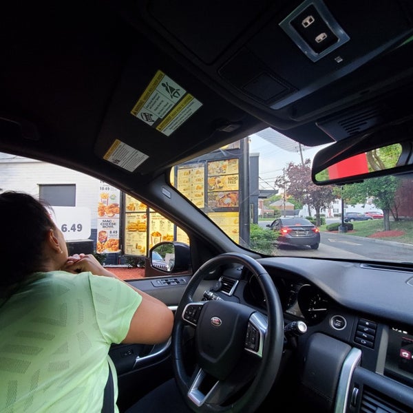 Taco Bell Fast Food Restaurant in Wheaton