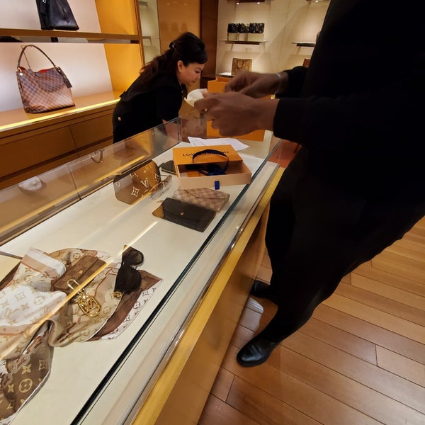 Louis Vuitton Store Closes in Chevy Chase