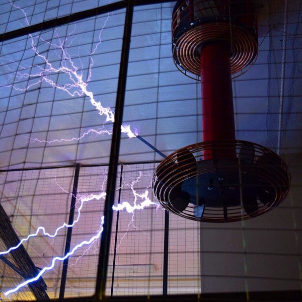 The Arcade of arcades and a Tesla coil