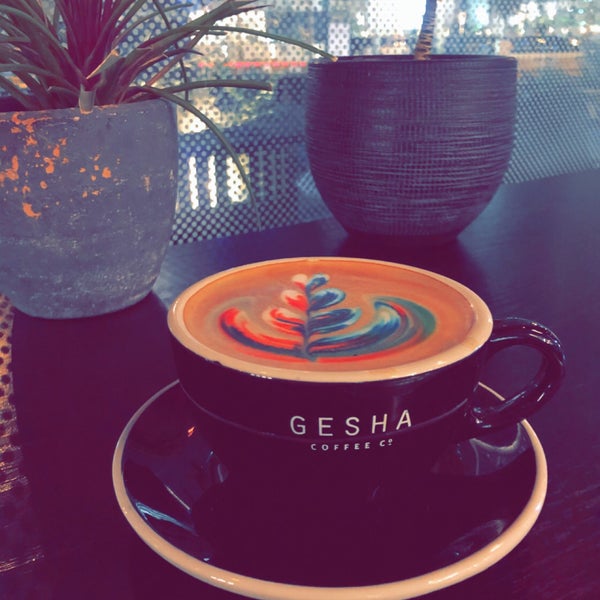 Foto tomada en Gesha Coffee Co.  por Aljazi el 9/19/2020