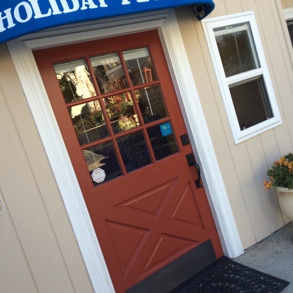 Holiday Pet Hotel 551 Union St Encinitas Ca 92024