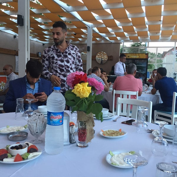 Photo taken at Mavi Göl Restaurant by Ümit A. on 6/1/2019