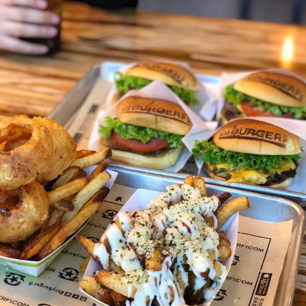 Photo taken at BurgerFi by Misho F. on 9/20/2019