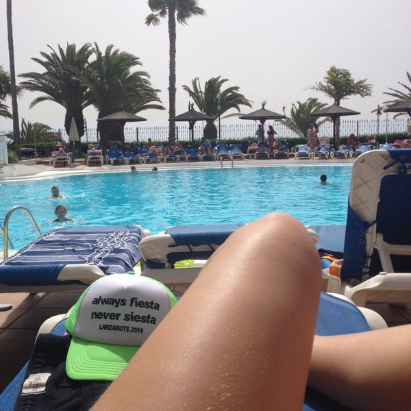 Photo taken at Sol Lanzarote by Axelle D. on 9/14/2014
