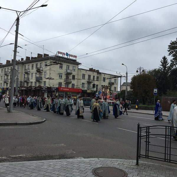 Ди проспект. Луцк проспект воли. снежное проспект вольнич. луцк проспект воли 52 фото дома. проспект волі після ремонту.