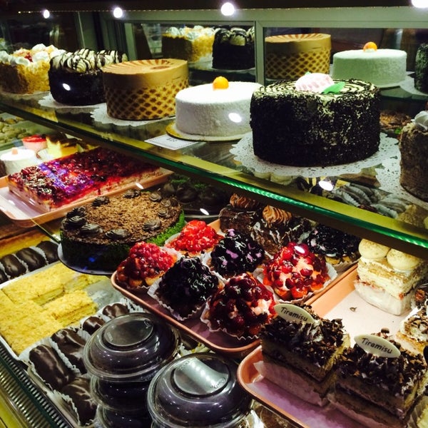 5/11/2014 tarihinde Ilayda T.ziyaretçi tarafından Safir Bakery &amp; Cafe'de çekilen fotoğraf