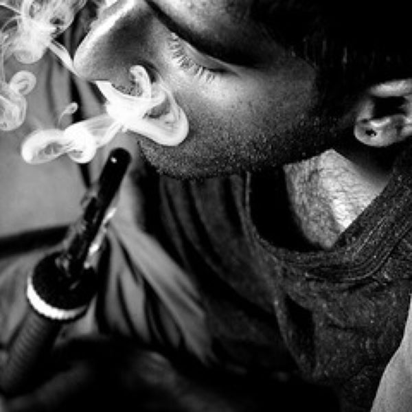 В связи с новым законом о курении предлагаем Вам паровой кальян или кальян на курительных смесях!